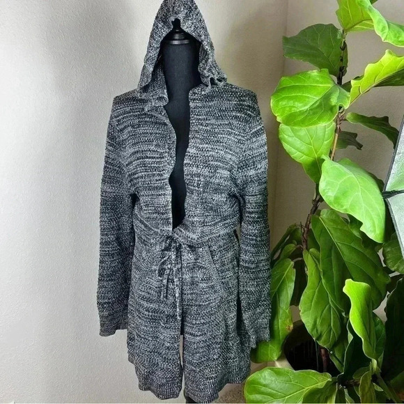 Pacsun Women’s Hooded Long Cardigan Gray White Sweater Size Small Belt - Picture 6 of 11